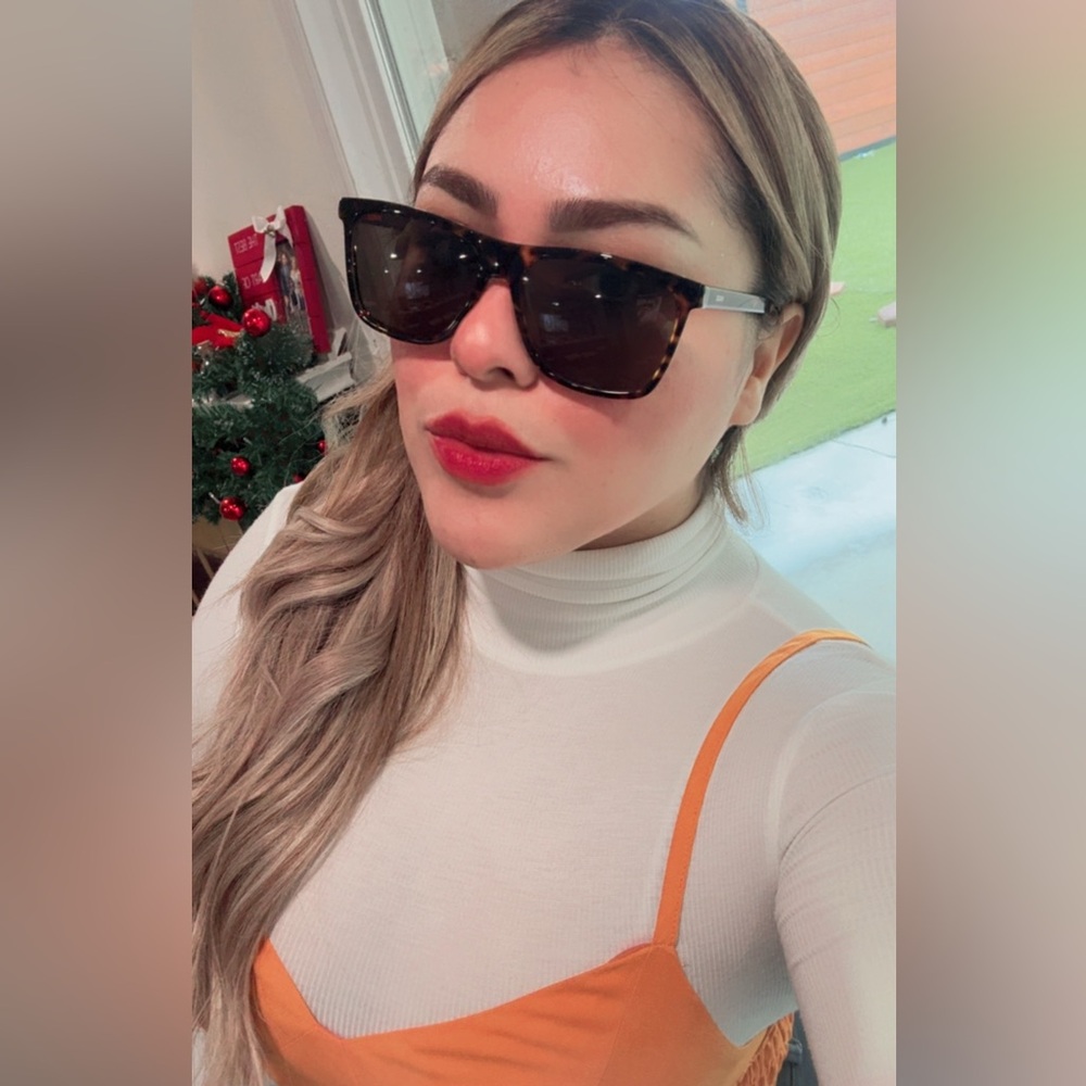 Hugo Boss Tortoise Shell Sunglasses - Picture 3 of 15